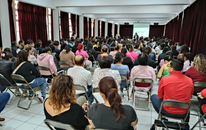 Para tener una mejor sociedad, SEDIF refuerza valores familiares en escuelas