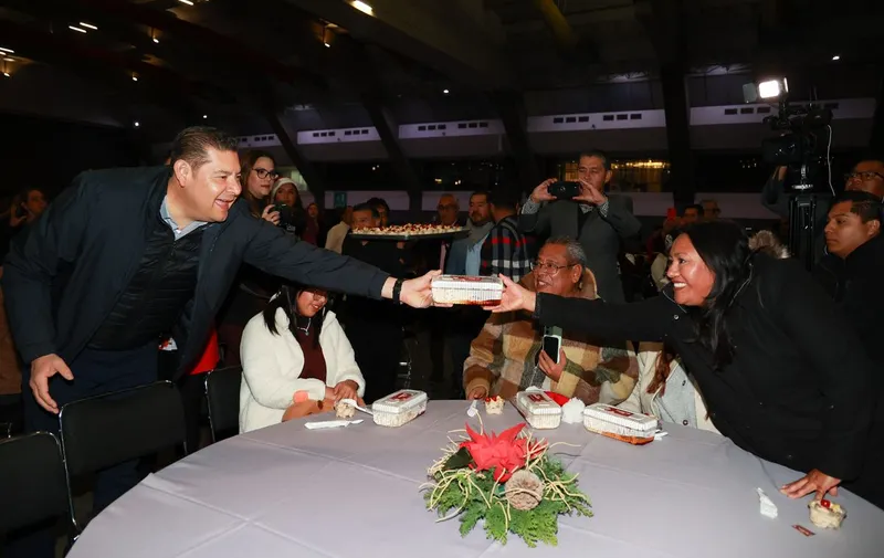 alejandro-armenta-cena-navidena-centro-expositor