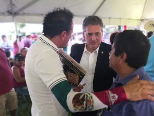 Celebran nombramiento de Juan Sabines como cónsul en Orlando