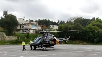 Trasladan por vía aérea a mujer lesionada por explosión para atención especializada en Puebla