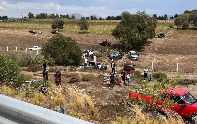 Choque entre dos tráileres deja dos muertos y provoca incendio en la Cuacnopalan-Cuapiaxtla