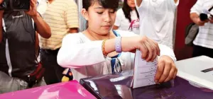 Ciudad de México discute bajar edad para votar a 16 años
