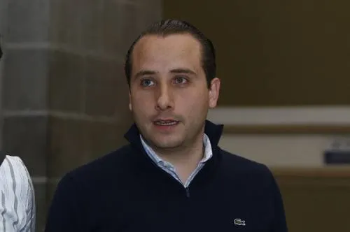 Riestra minimiza acusación por su presunta responsabilidad en afiliación masiva al PRD