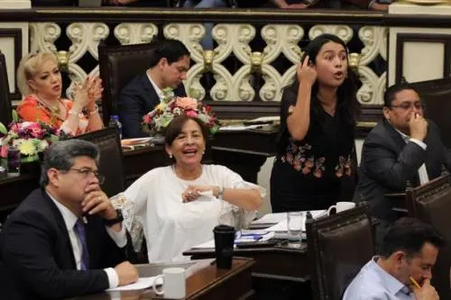 El divorcio morenista