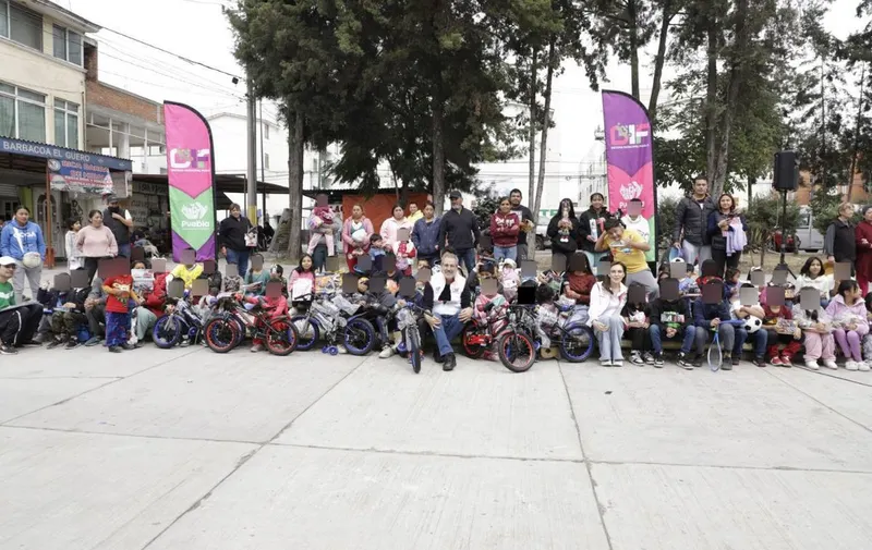 smdif-entrega-juguetes-villa-frontera
