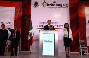 Moreno Valle asiste a toma de protesta de la presidenta municipal de Coronango