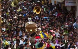 Cientos de pobladores de Miacatlán dieron último adiós a Édgar Tamayo Arias