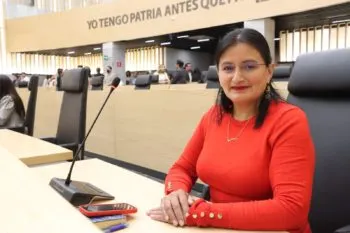 Esther Martínez promueve iniciativa para tipificar el delito de etnocidio en Puebla
