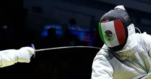 Esgrimista mexicano Julián Ayala se reporta listo para Copa del Mundo