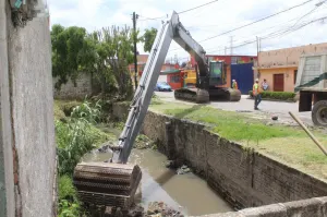 Mantiene Comuna limpieza en barrancas y vasos reguladores