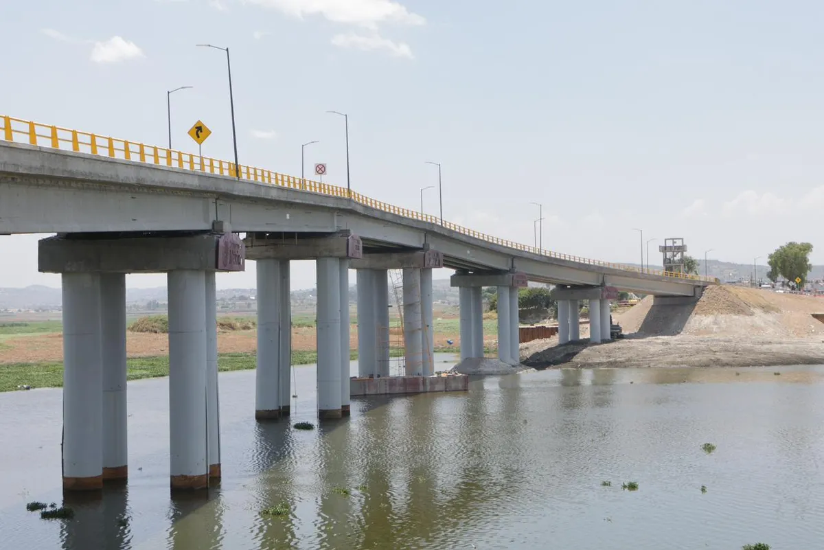 Abren a la circulación el Puente de la Transformación tras 70 años de espera