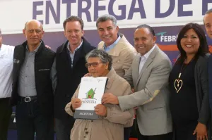 Gali y Banck entregan 500 escrituras gratuitas