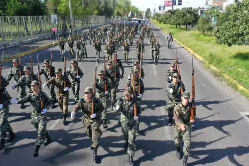 La SEP realiza pase de revista para el desfile del 16 de septiembre