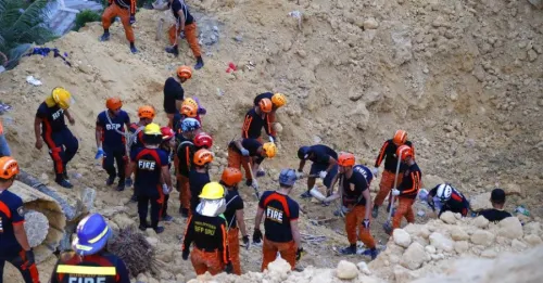 Al menos 12 muertos deja una avalancha de tierra en Filipinas