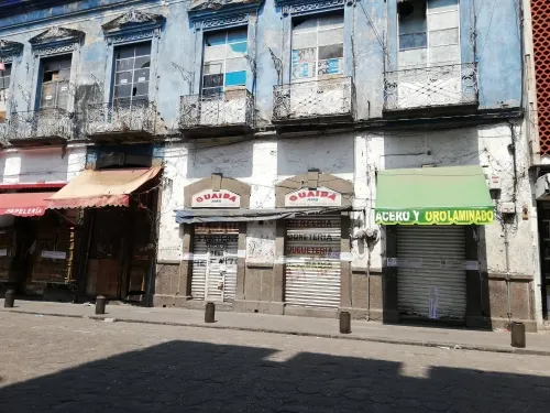 Drogas y armas, los productos de vecindades y mercados negros de la capital poblana