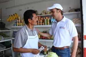 Salario digno para los poblanos: Albizuri