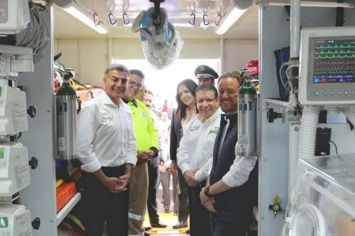 Fortalece Gali sector salud con entrega de unidades de incidentes masivos