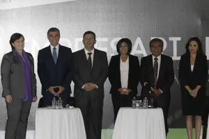 De organizadores incómodos y los saldos del encuentro con el CCE