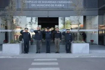 Rinden homenaje a comandante Alfonso Torres por 50 años de servicio en la Policía Municipal