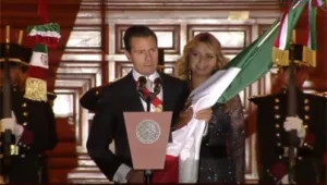Emite Peña Nieto Grito de Independencia en Palacio Nacional