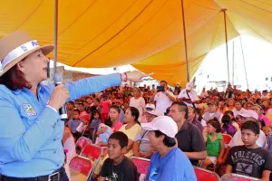 Ofrece Paty Leal trabajo conjunto para seguir beneficiando al Distrito X