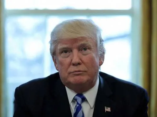 Trump insiste en que reemplazará el ‘Obamacare’