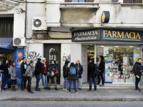 Uruguay comienza venta de marihuana en farmacias