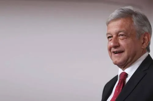 Salario a ‘ninis’, la Guardia Nacional, nuevas refinerías, y otras propuestas de AMLO