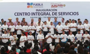 Moreno Valle inaugura CIS en Ajalpan