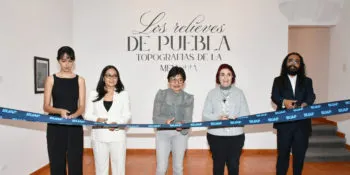 Se inaugura la exposición “Los relieves de Puebla. Topografías de la memoria”
