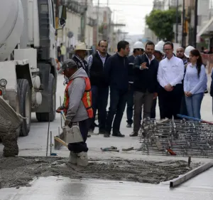 Luis Banck verifica avance de obras en la 9 Norte-Sur