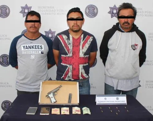 Interviene oportunamente SSPTM y detiene a tres probables delincuentes