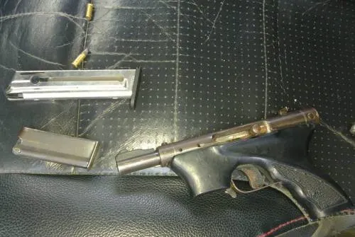 La SSP capturo a dos personas que portaban un arma de fuego