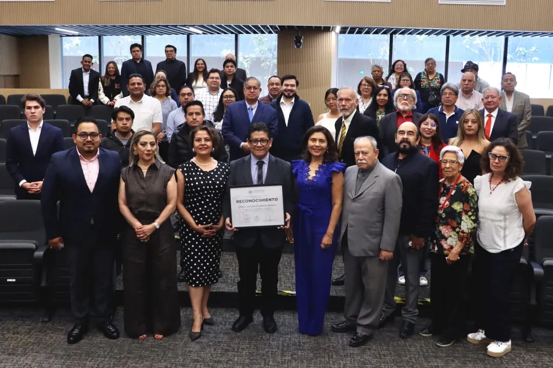 Destacan en el Congreso de Puebla el legado humanitario y diplomático de Gilberto Bosques Saldívar