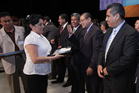 Cese a Miguel Guerra por obstaculizar prueba Enlace: SEP