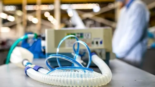 SFP inabilita empresa de hijo de Bartlett por venta de ventiladores