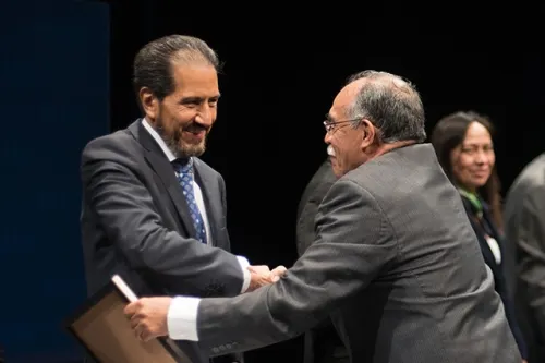 Los trabajadores son pieza fundamental en la historia y el prestigio de la BUAP: Alfonso Esparza