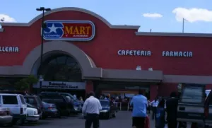 Por violencia cierra cadena de supermercados en Reynosa