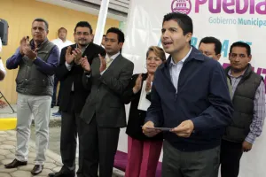 Rivera inaugura obra que beneficiará a sólo 50 personas