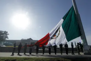 Llaman a retomar el amor y respeto a los símbolos patrios