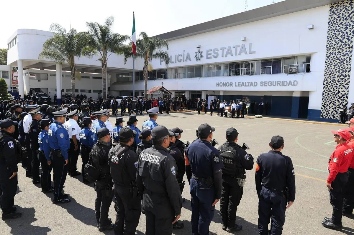 Rinden homenaje a policía estatal caído en cumplimiento del deber en Puebla