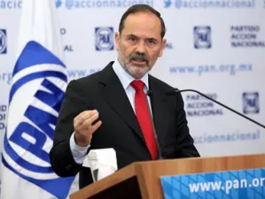 PAN se queda en Pacto por México, pero pone condiciones