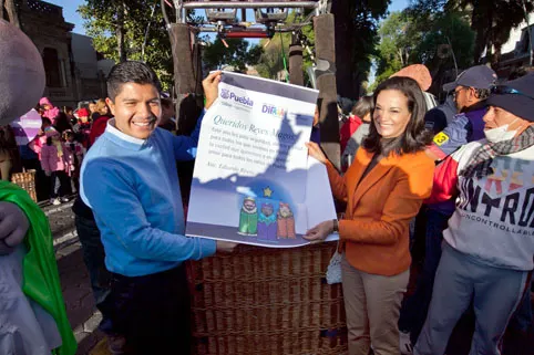 Cartas a los Reyes Magos fueron depositadas en el lanzamiento del globo aerostático