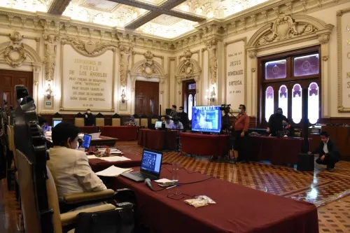 En el Cabildo urge un loquero y un fiscal