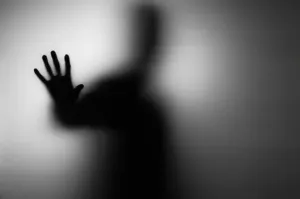 ¿Por qué le tememos a la oscuridad?