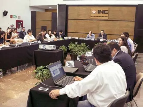 Limitan en spots a líderes de partidos; presentan reglamento