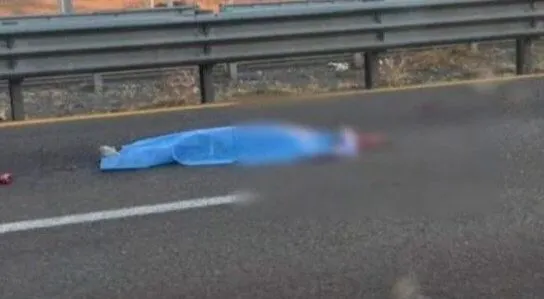 Muere atropellado al intentar cruzar la Puebla-Orizaba; el cuerpo quedó destrozado