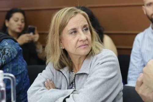 Pide a regidora Ornelas no meter al municipio en sus problemas personales