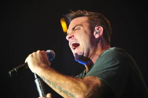Robbie Williams ya no cantará “Angels”