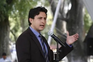 Niega alcalde de San Pedro condicionamiento de programas sociales?